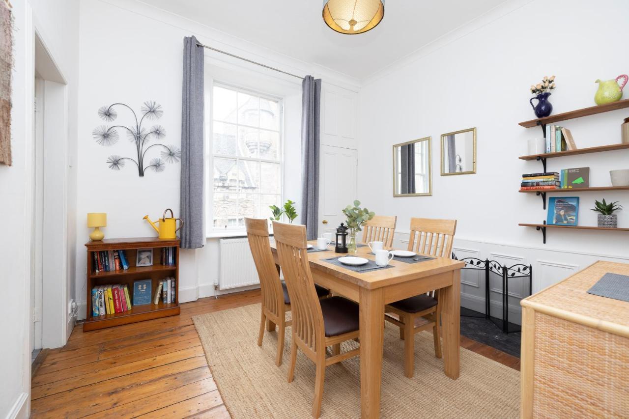 Joivy Cosy Flat In The Heart Of Edinburghアパートメント エクステリア 写真